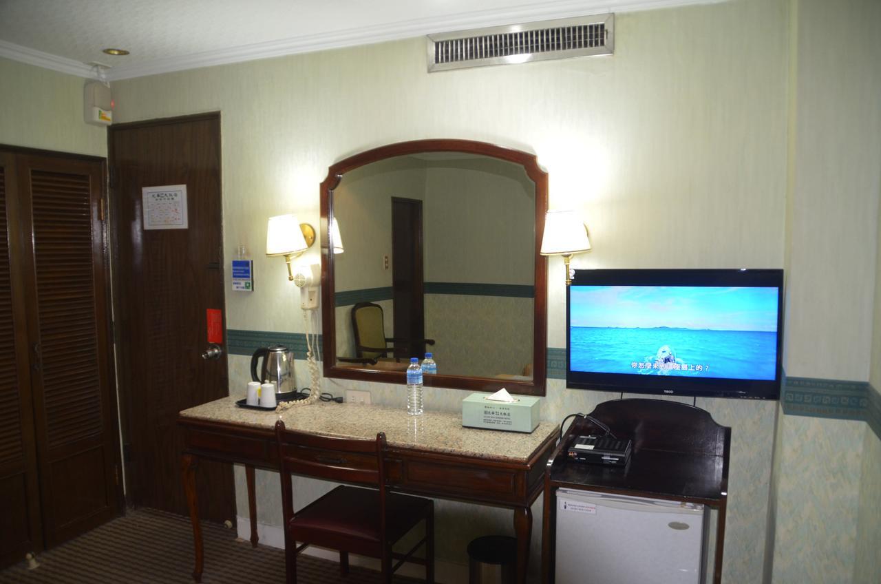 Guang Haw Hotel Tainan Esterno foto