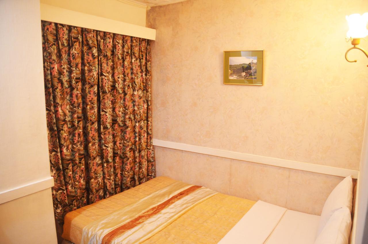 Guang Haw Hotel Tainan Esterno foto