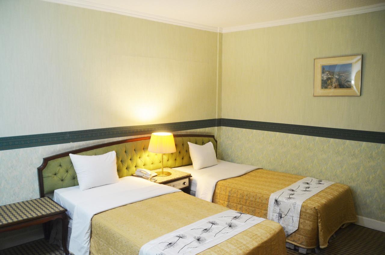 Guang Haw Hotel Tainan Esterno foto