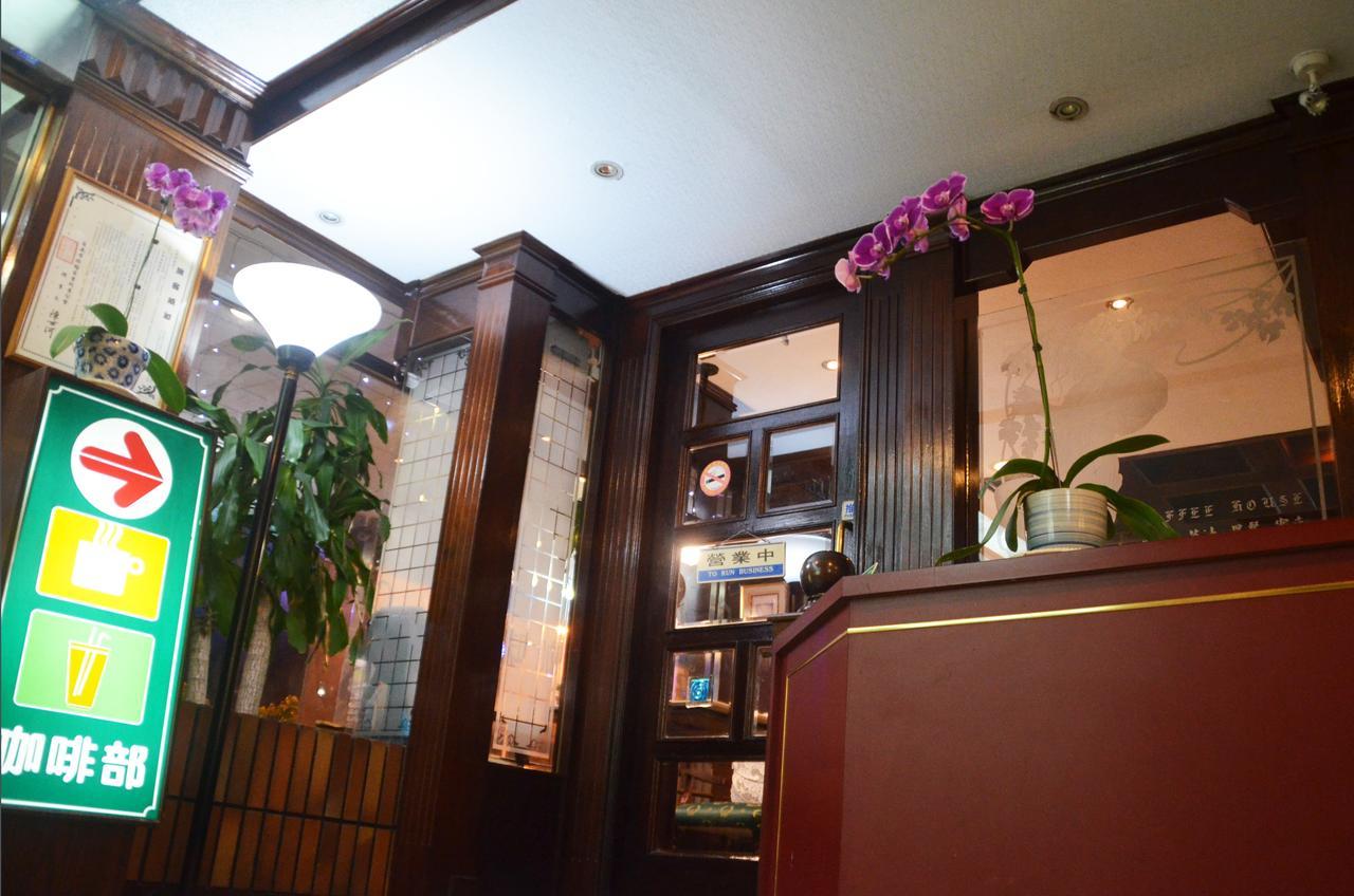 Guang Haw Hotel Tainan Esterno foto