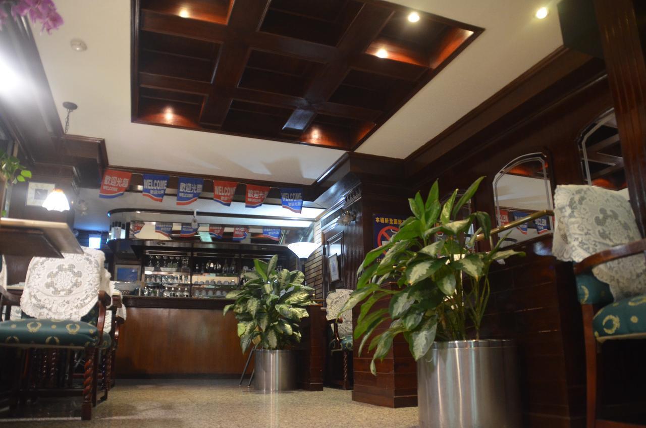 Guang Haw Hotel Tainan Esterno foto